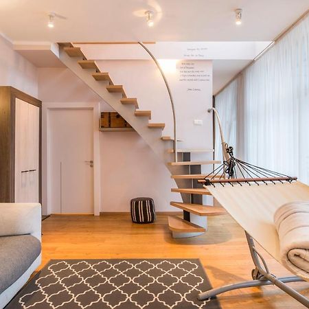 Central 2-Level Penthouse With Terrace And Free Parking Рига Екстериор снимка