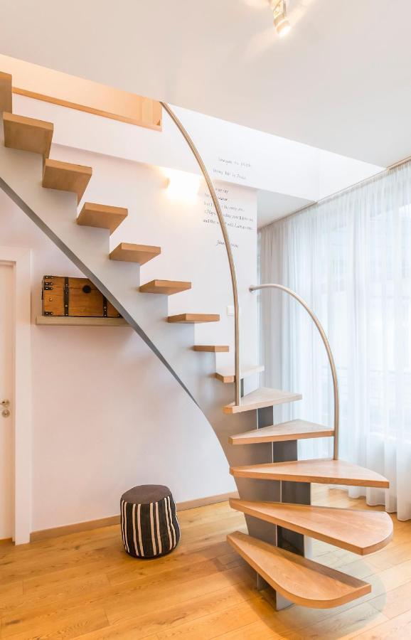 Central 2-Level Penthouse With Terrace And Free Parking Рига Екстериор снимка