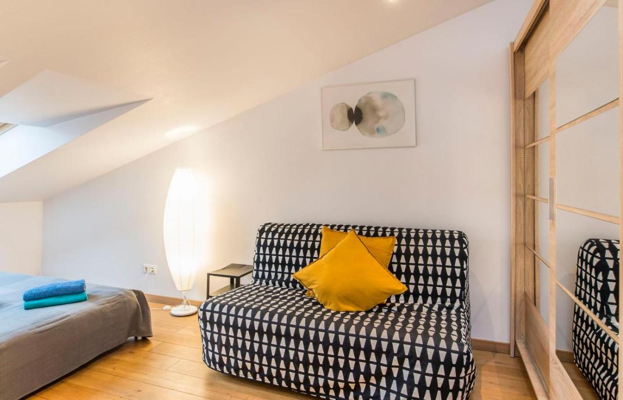 Central 2-Level Penthouse With Terrace And Free Parking Рига Екстериор снимка