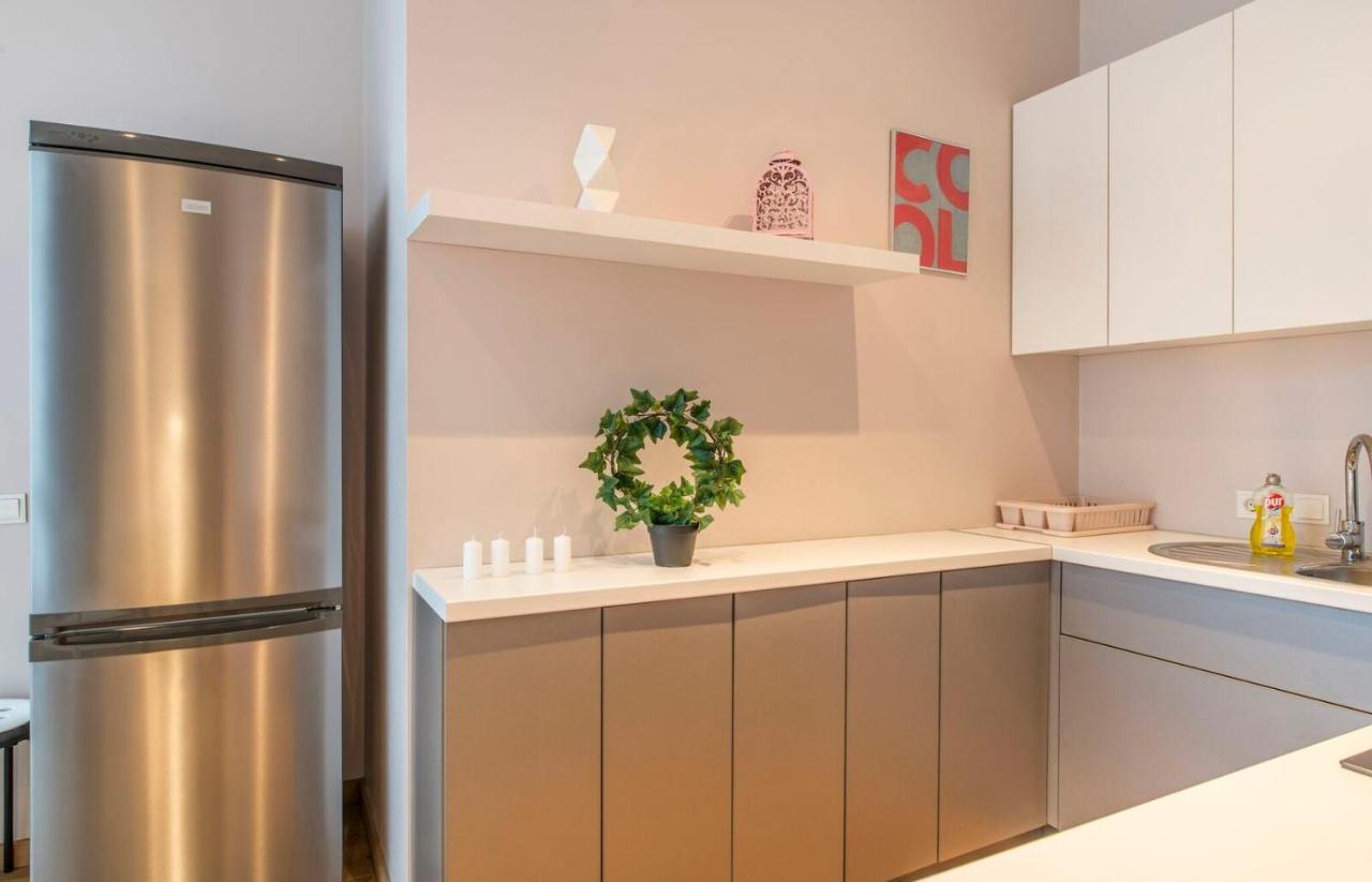 Central 2-Level Penthouse With Terrace And Free Parking Рига Екстериор снимка