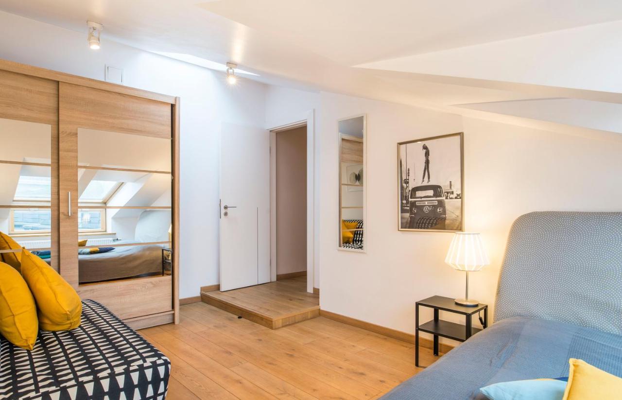 Central 2-Level Penthouse With Terrace And Free Parking Рига Екстериор снимка