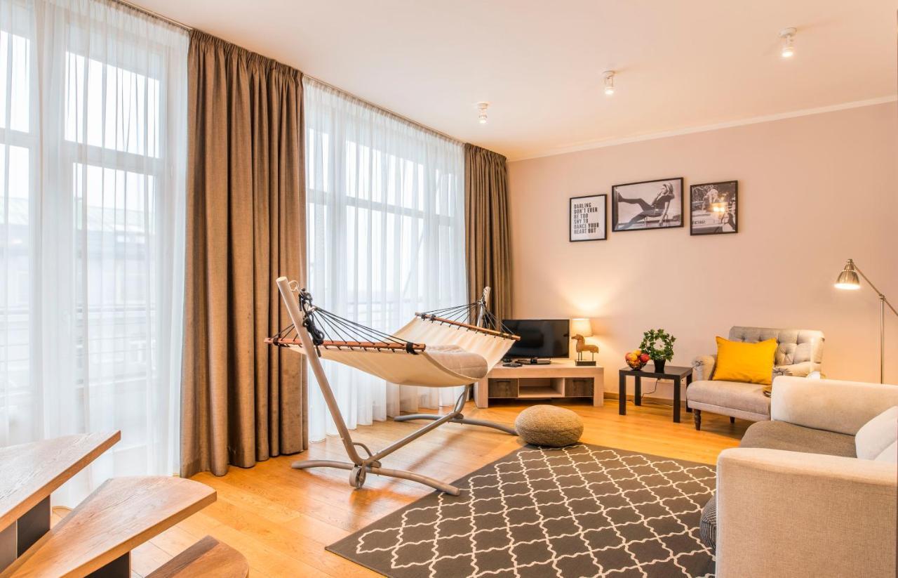 Central 2-Level Penthouse With Terrace And Free Parking Рига Екстериор снимка