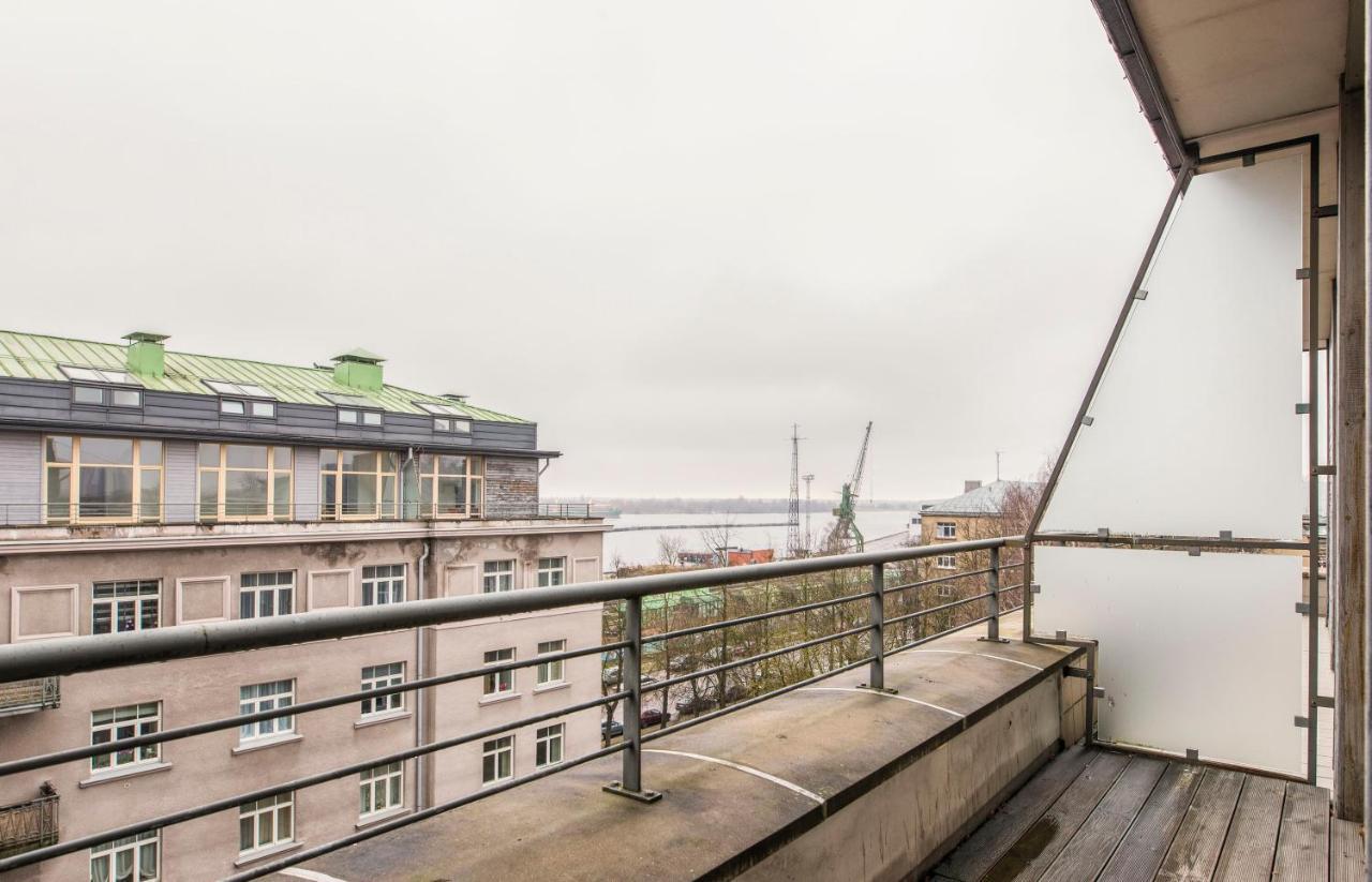 Central 2-Level Penthouse With Terrace And Free Parking Рига Екстериор снимка