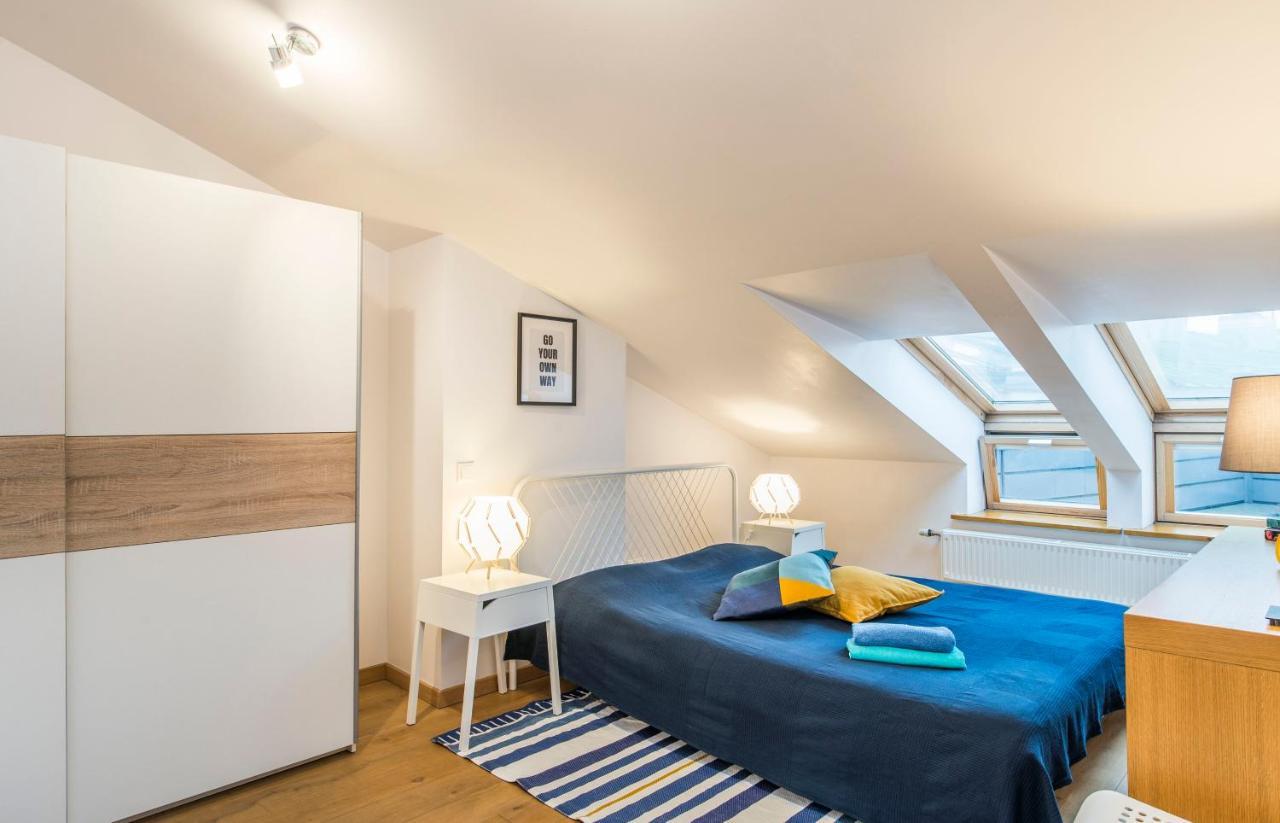 Central 2-Level Penthouse With Terrace And Free Parking Рига Екстериор снимка