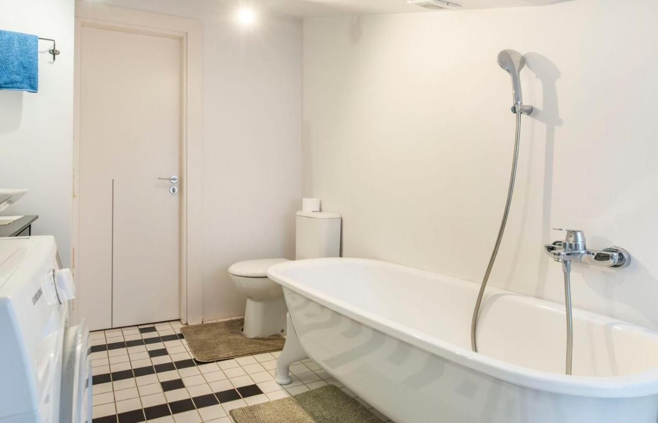 Central 2-Level Penthouse With Terrace And Free Parking Рига Екстериор снимка