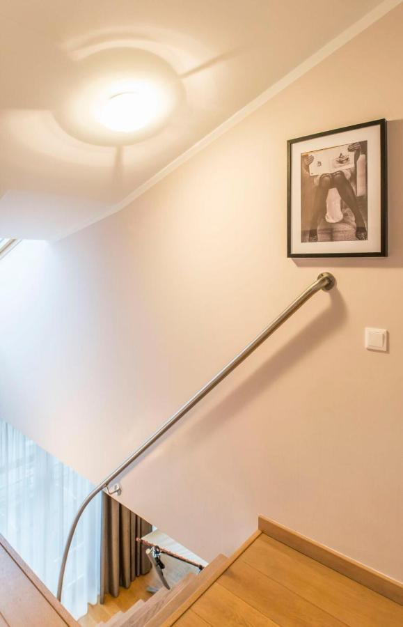 Central 2-Level Penthouse With Terrace And Free Parking Рига Екстериор снимка