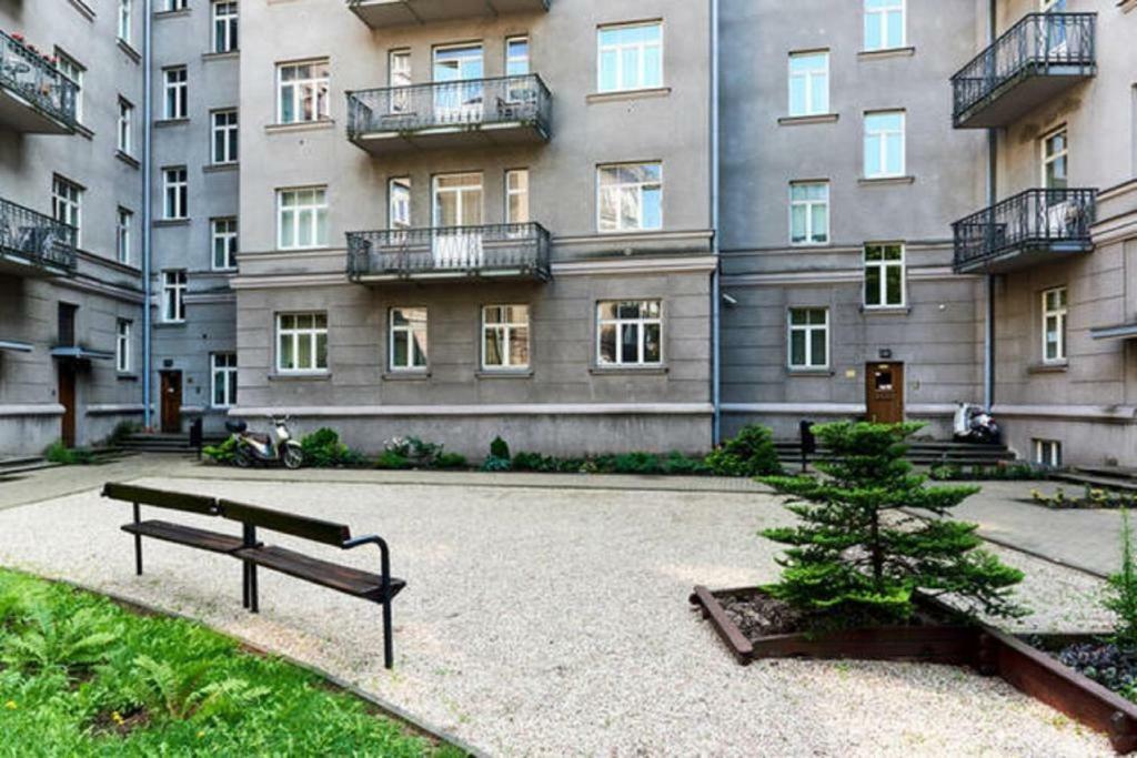 Central 2-Level Penthouse With Terrace And Free Parking Рига Екстериор снимка